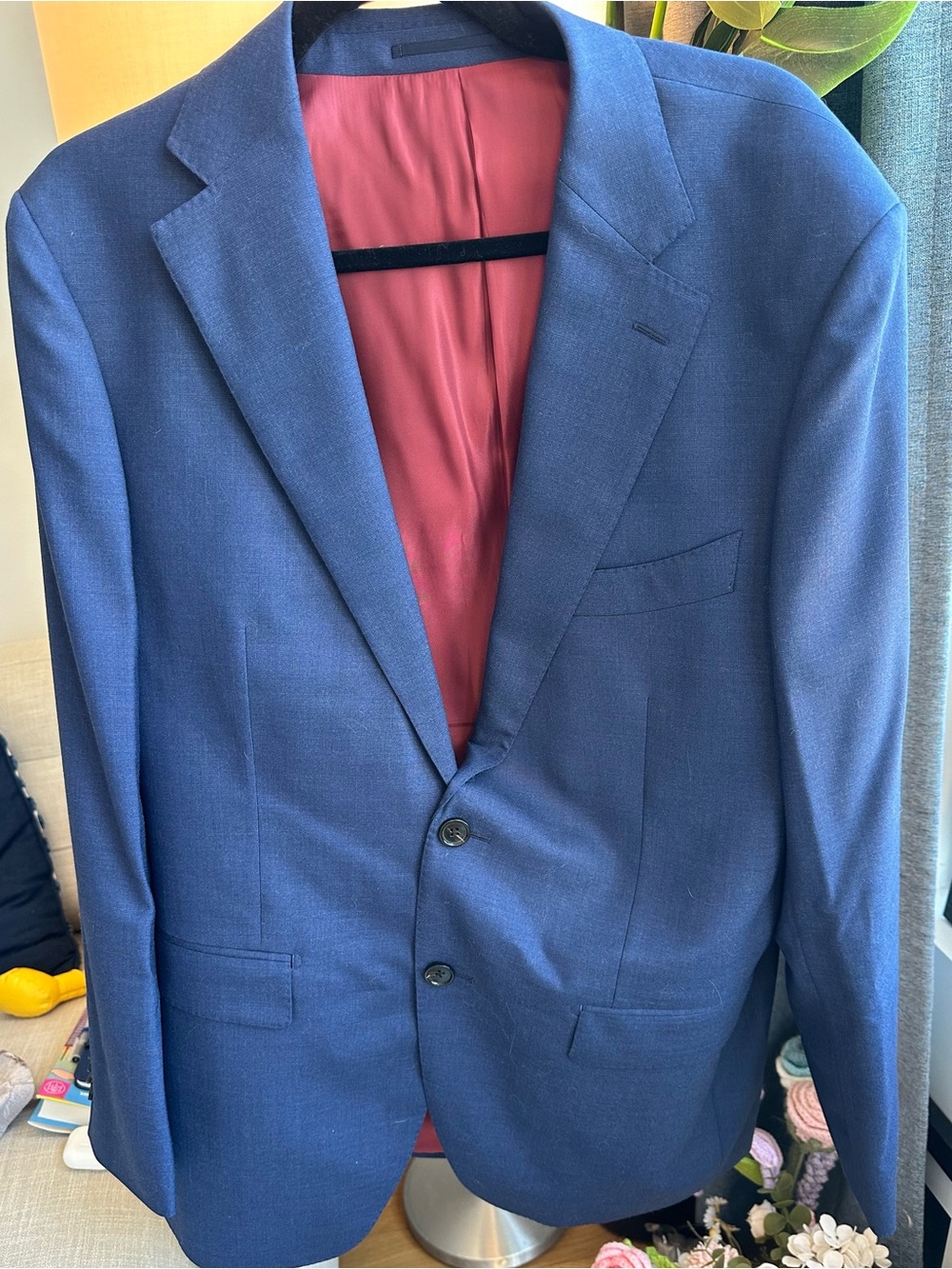 Spider & Mackey Men's Navy Blue Two-Button Blazer with Red Lining